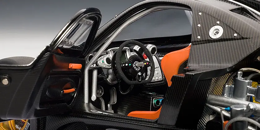 AUTOART ZONDA4.webp